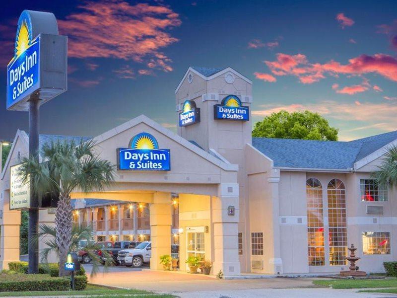 Days Inn By Wyndham Nacogdoches/Sfa University/Downtown Екстер'єр фото