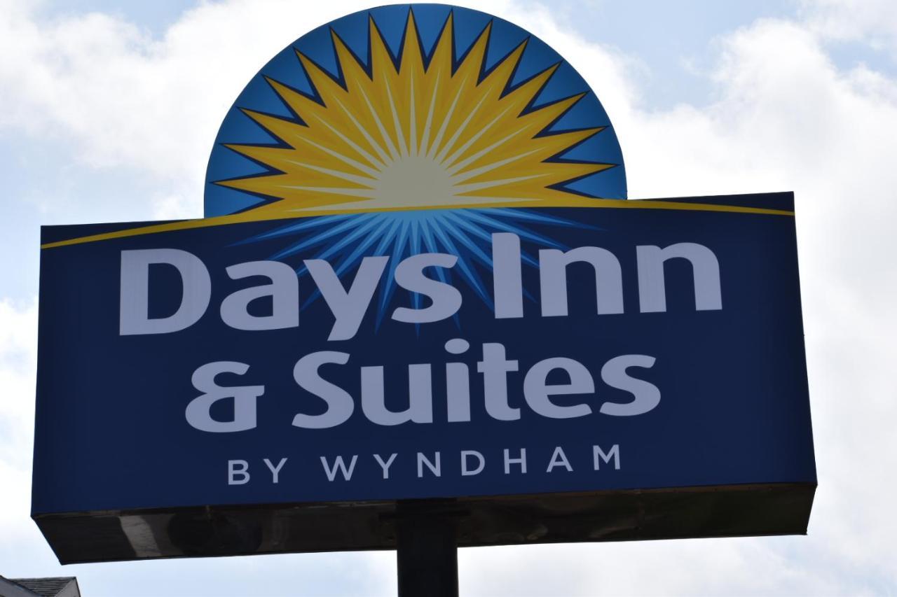 Days Inn By Wyndham Nacogdoches/Sfa University/Downtown Екстер'єр фото