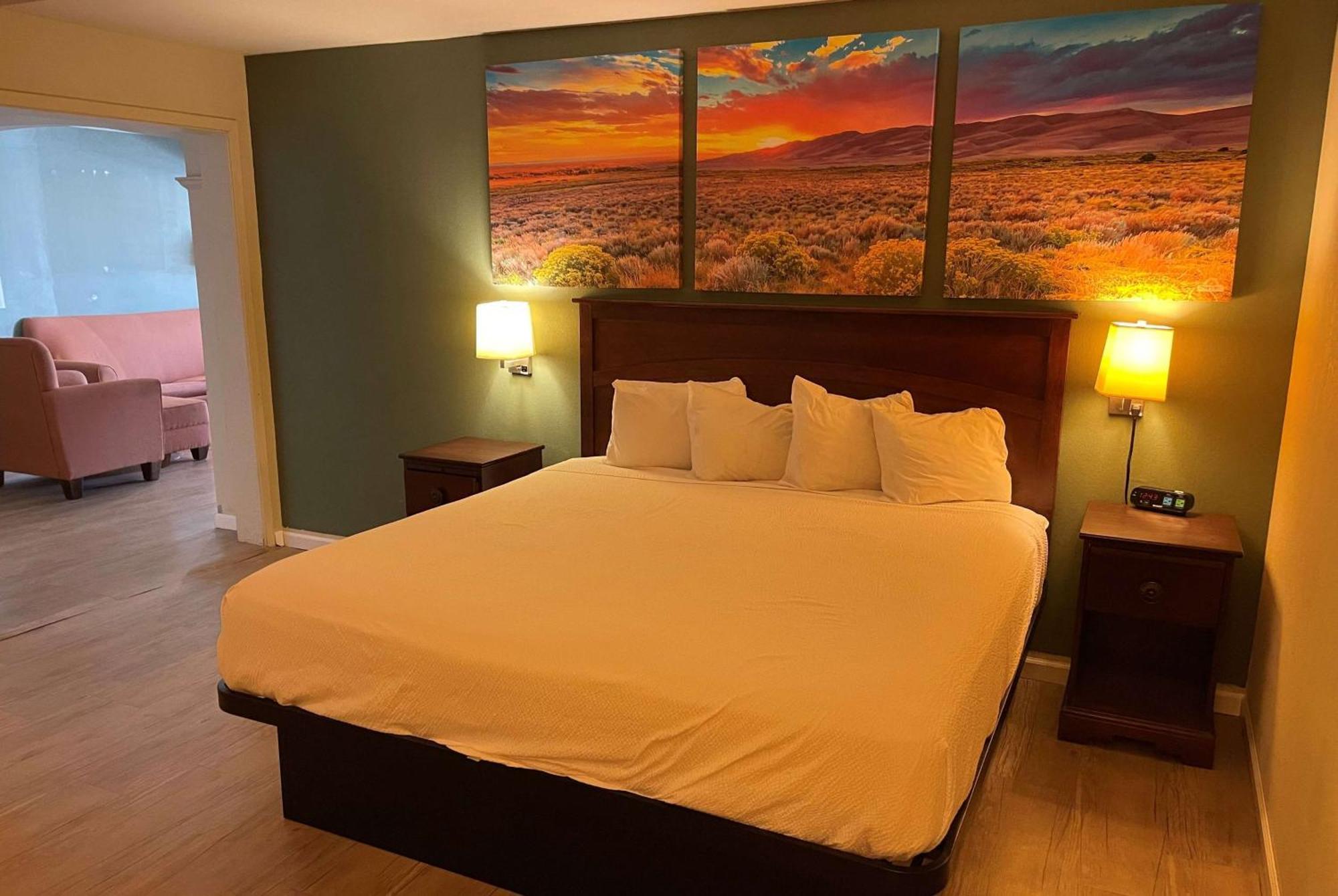 Days Inn By Wyndham Nacogdoches/Sfa University/Downtown Екстер'єр фото
